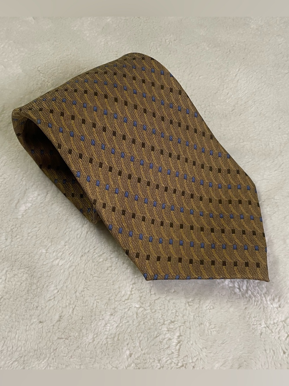 Zinc 100% Silk Bronze Colored Tie with Diagonal Pattern